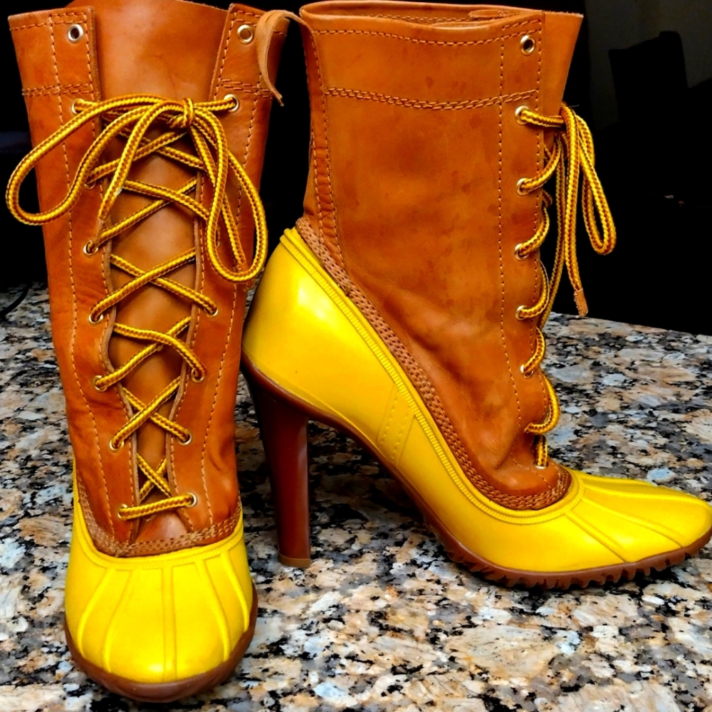 Beautiful casadei raining boots.